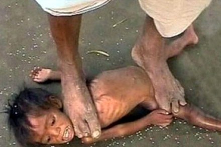 Hình ảnh kinh hoàng về bạo lực trẻ em ở Ấn Độ này từng gây phẫn nộ trên khắp thế giới.